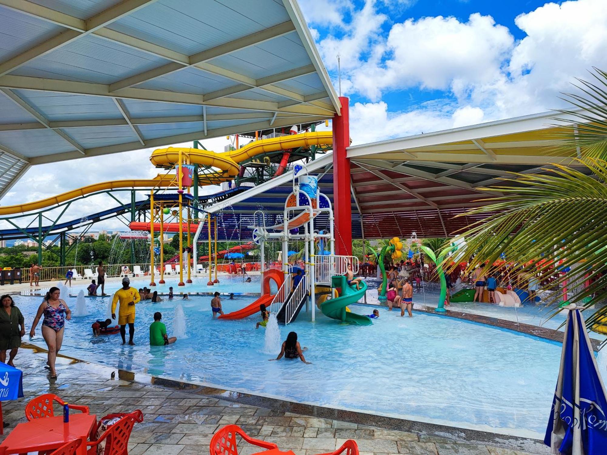 Апарт отель Piazza Diroma Acesso Diroma Acqua Park Gratuito Star Temporada Калдас-Новас Экстерьер фото